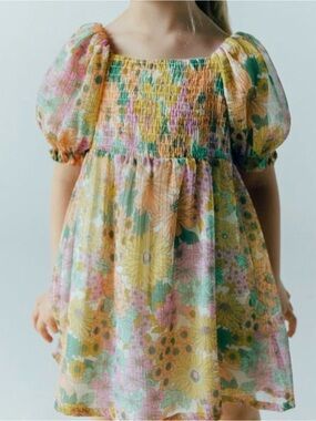 Zara Floral Puff-Sleeve Dress in Yellow, Green, Pink size 2-3